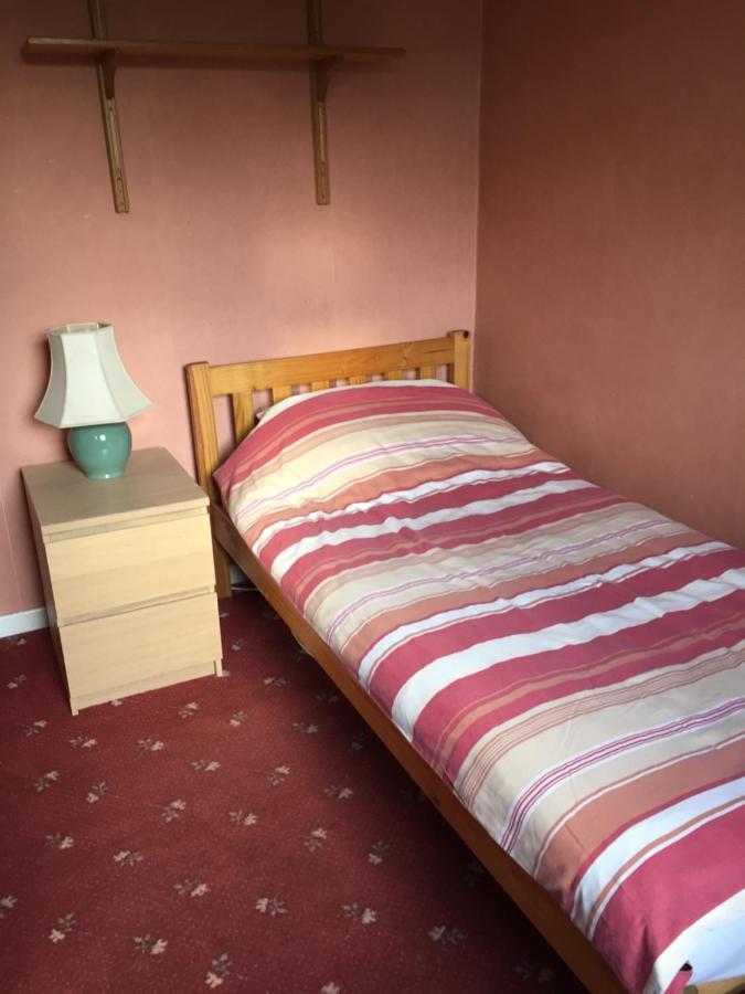 Hotel 5 Ravenhurst Drive Уолсал Екстериор снимка